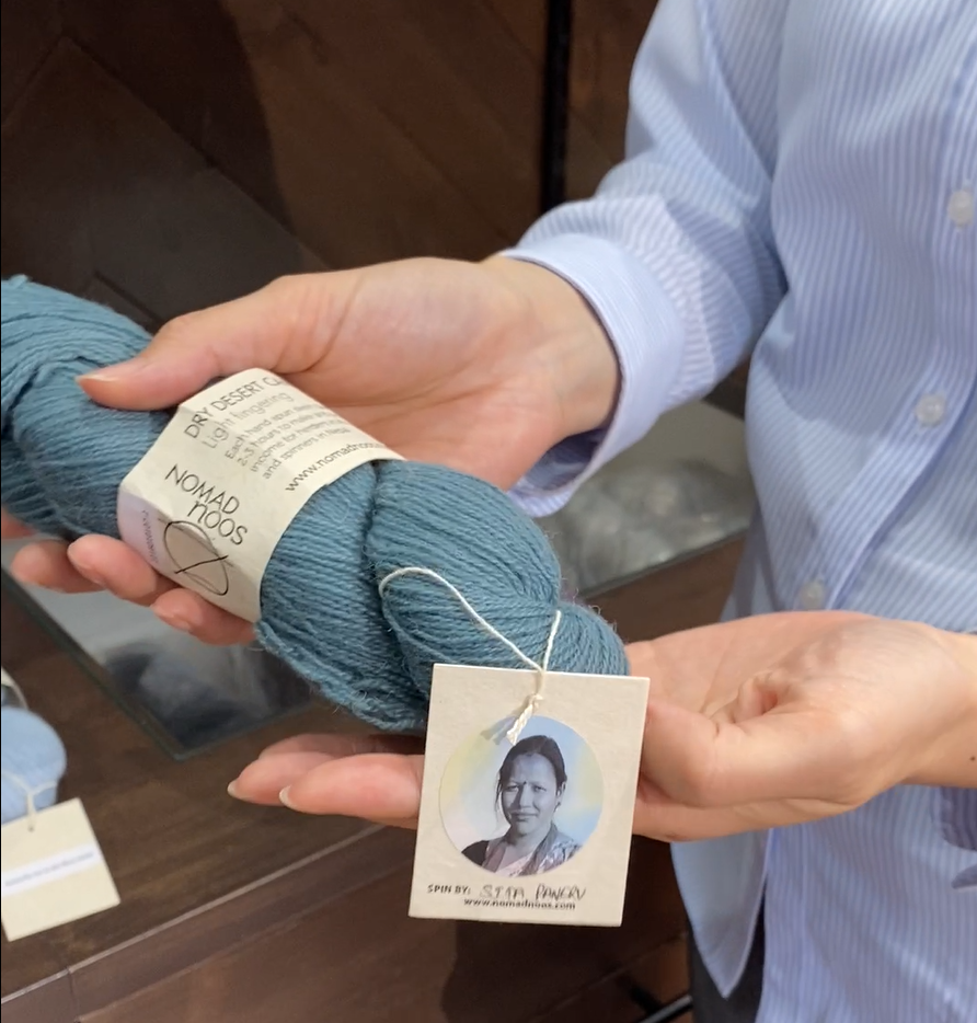 世界を旅する毛糸｜Nomadnoos（ノマドヌース）ドライデザートキャメル手紡ぎ糸の魅力