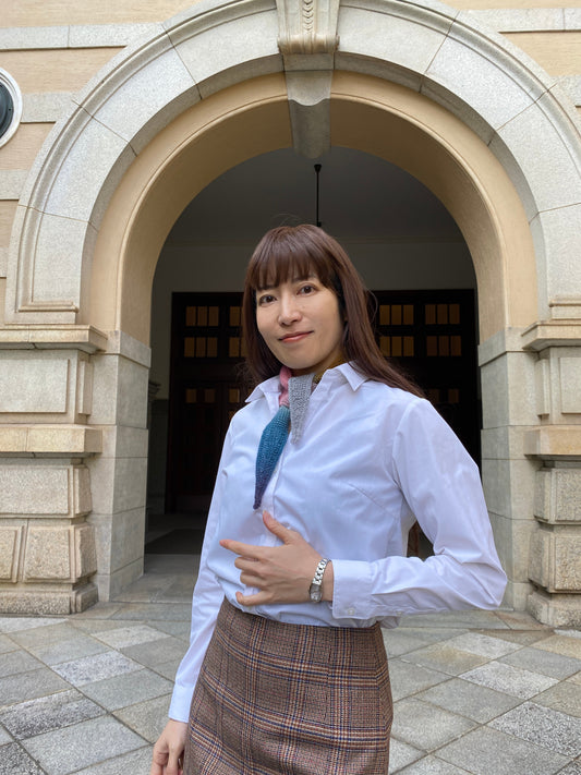 【再入荷】ソフィースカーフを美しく格上げ。シルク混紡グラデーション糸で編む贅沢