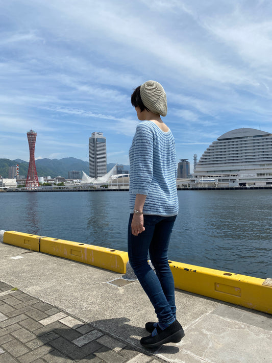 夏の手編みセーターにひと工夫｜色と素材で楽しむ大人のストライプ