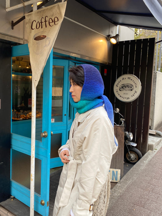 段染めグラデーションが映える ソフィーフード｜毛糸 & 日本語文章パターン付きキット｜PetiteKnit：プチニット