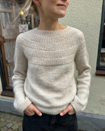 肩まわりのリブが印象を作る｜アンカーズ・セーター・マイサイズ 毛糸 & 文章パターン付きキット｜PetiteKnit：プチニット【即日発送】