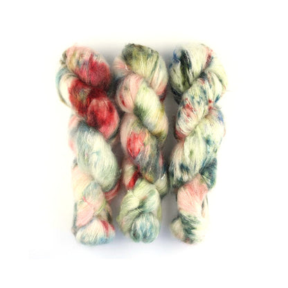 綿あめのようにふわふわで鮮やかなフラフィー モヘヤ 手染め Cowgirl Blues：カウガール ブルース