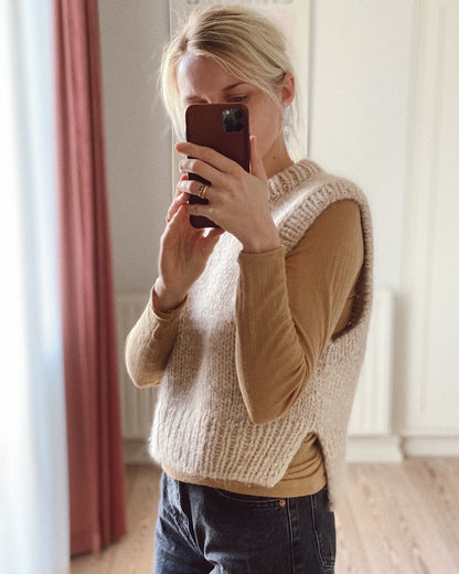 北欧の洗練されたデザイン｜ホリデースリップオーバー【ナチュラル】毛糸 & 日本語文章パターン付きキット｜PetiteKnit：プチニット 【即日発送】